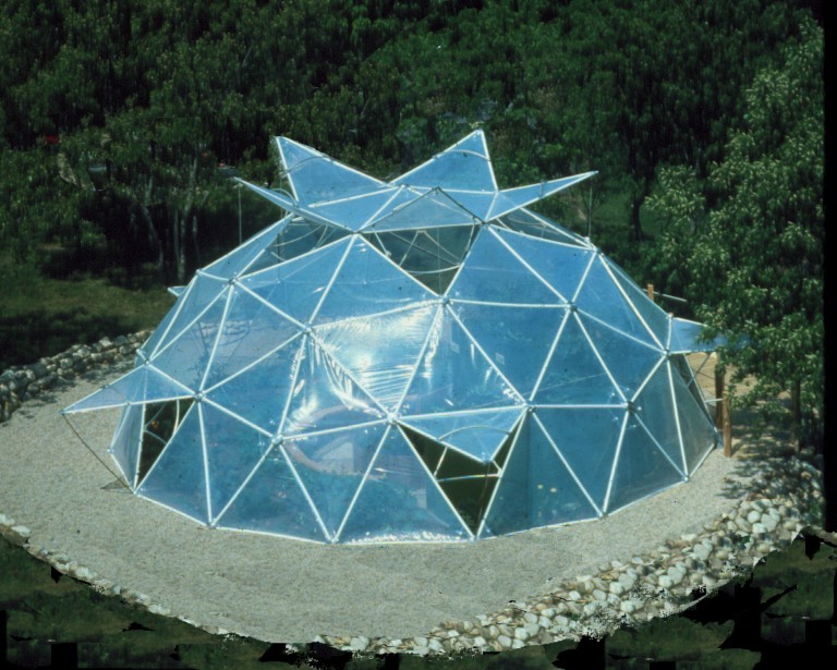Pillow Dome, 1982